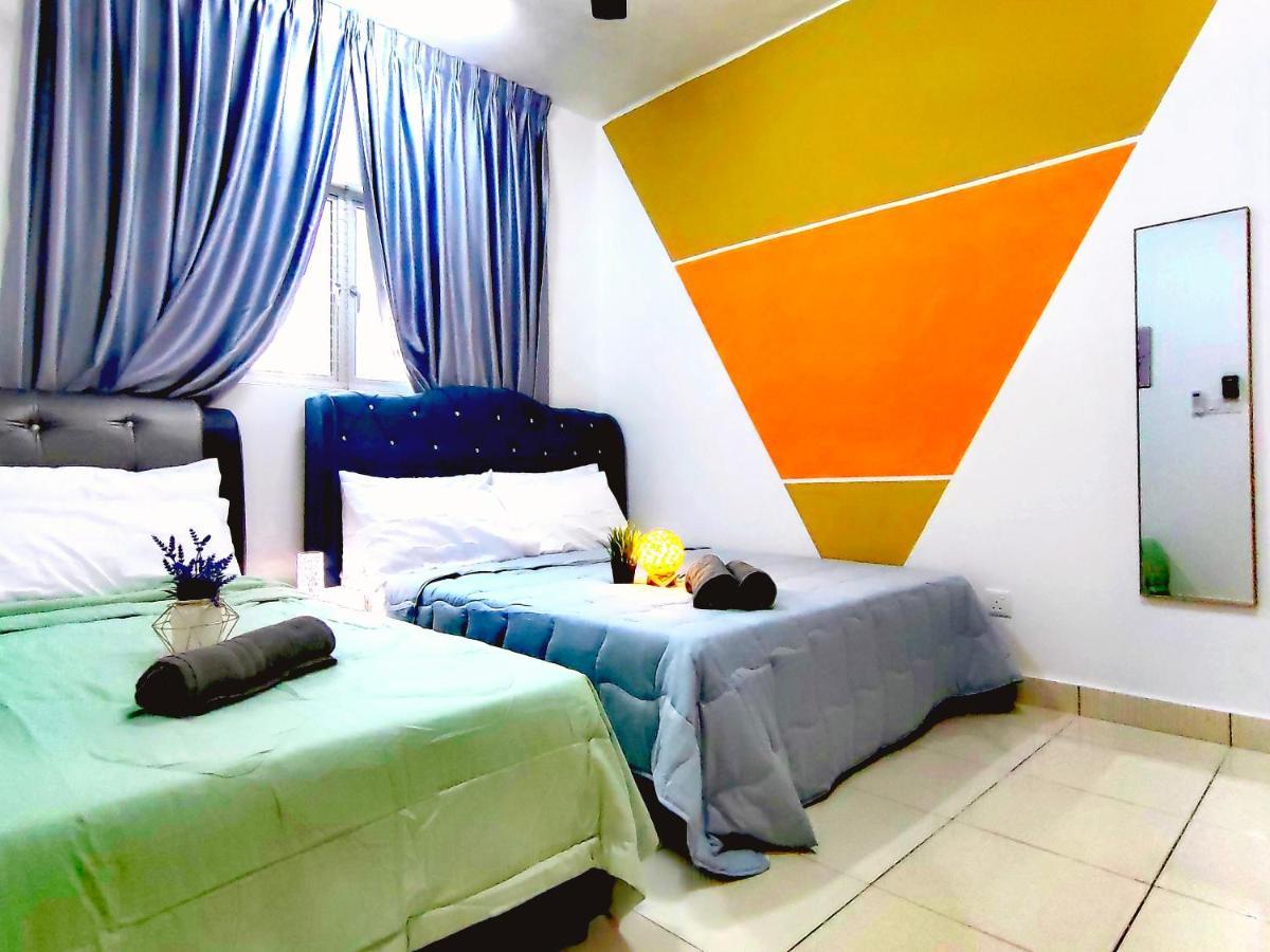 Alanis Residence 7 Pax @ Sepang Klia Kota Warisan Экстерьер фото