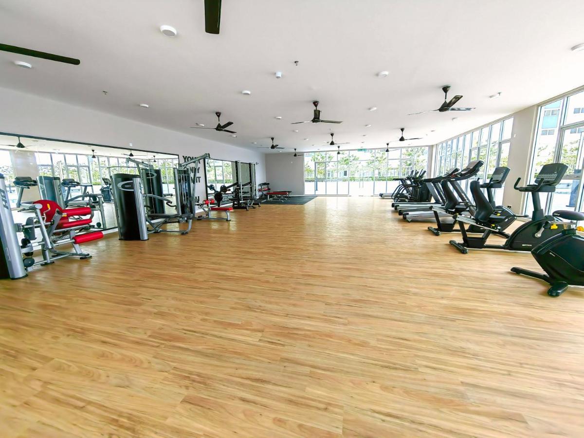 Alanis Residence 7 Pax @ Sepang Klia Kota Warisan Экстерьер фото